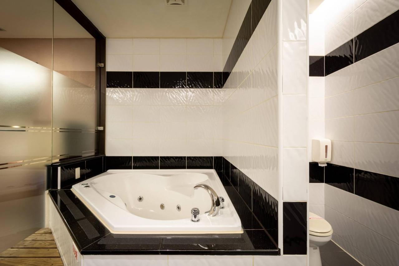 Only Love Motel Tân Điếm Ngoại thất bức ảnh